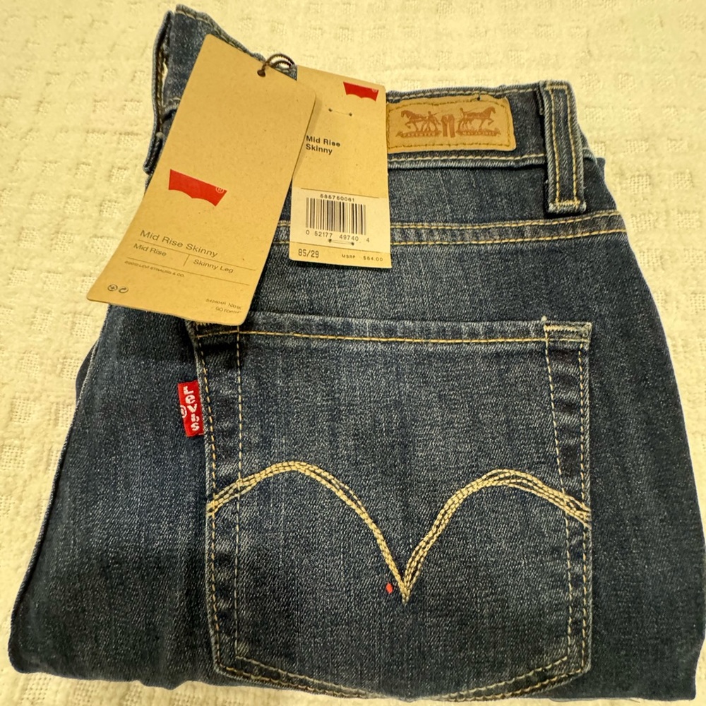 NWT Levi’s Mid-Rise Skinny Jeans - Picture 8 of 8